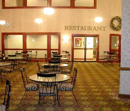 East Moline Ramada Moline酒店 外观 照片